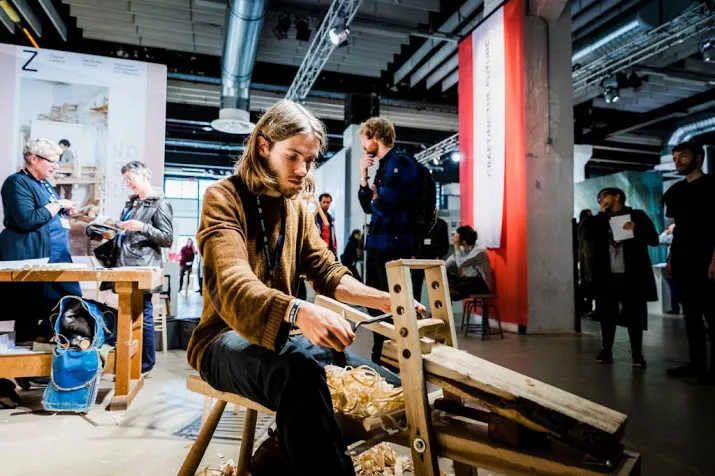 loonsverhoging voor meubelmakers