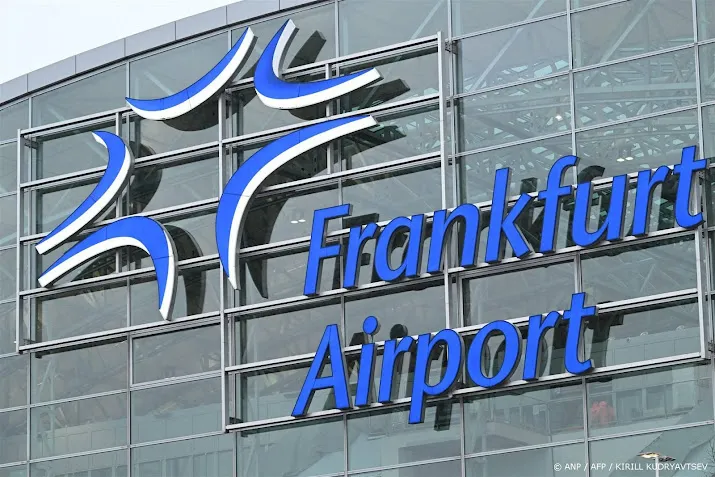 luchthaven frankfurt donderdag dicht voor vertrekkers om staking