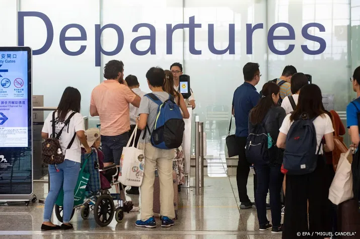 luchthaven hongkong voorbijgestreefd door guangzhou en shanghai