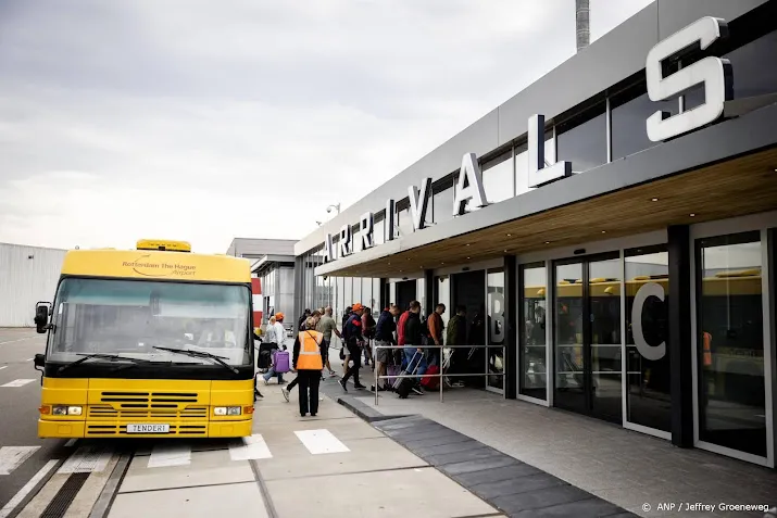 luchthaven rotterdam niks te zien bij aankomst feyenoord