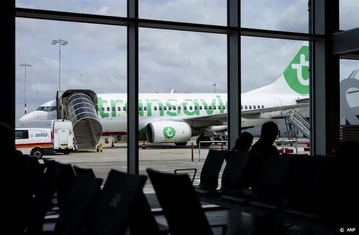 luchthavens waarschuwen voor vertraging en annulering door ciaran