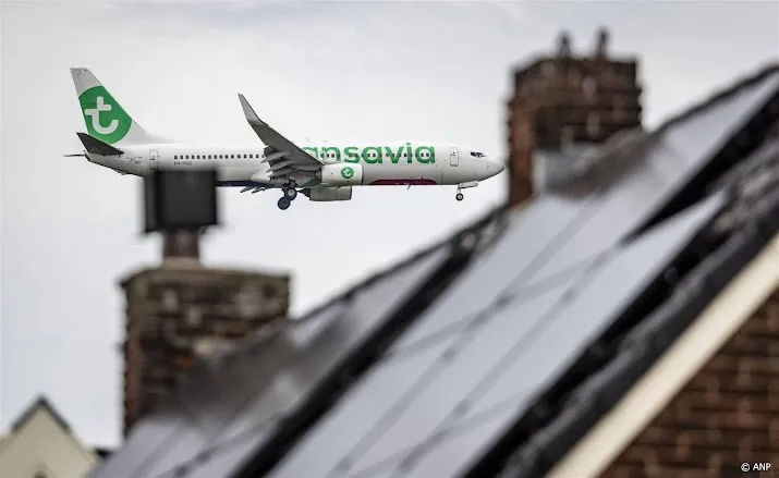 luchtvaart vreest op te draaien voor kostenoverschrijding schiphol