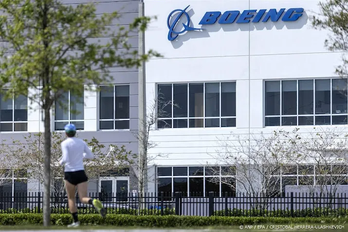 luchtvaartautoriteit onderzoekt weer mogelijk probleem bij boeing
