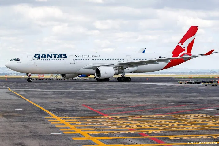 luchtvaartmaatschappij qantas aangeklaagd om coronareisvouchers