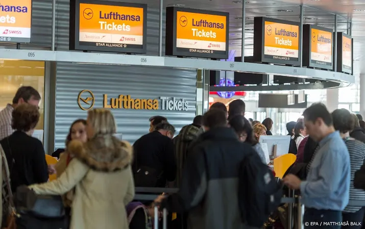 lufthansa schrapt 1300 vluchten door staking