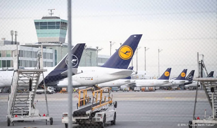 lufthansa schrapt 23 000 vluchten tot eind april