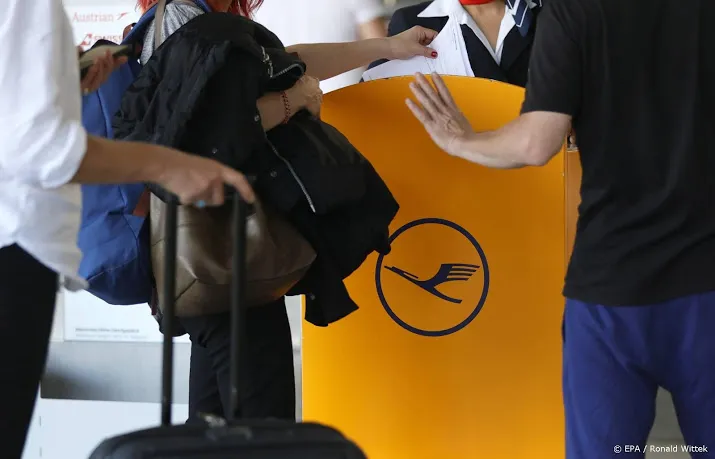 lufthansa verkleint kwartaalverlies kasstroom positief