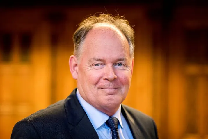 maak scholen de baas over onderwijsgeld