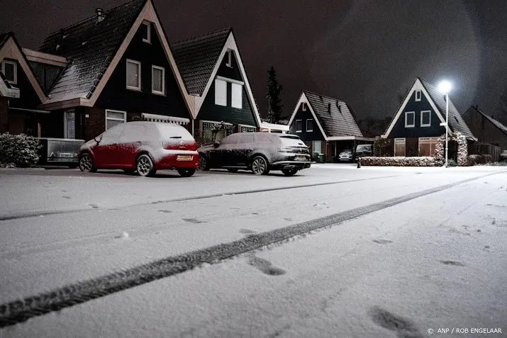 maandag van 00 00 uur tot 12 00 uur code oranje wegens gladheid