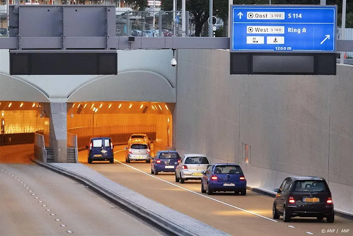 maastunnel in januari paar weken dicht in zuidelijke richting