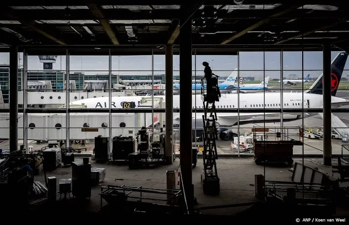 maatschappijen bij rechter om tariefverhoging schiphol