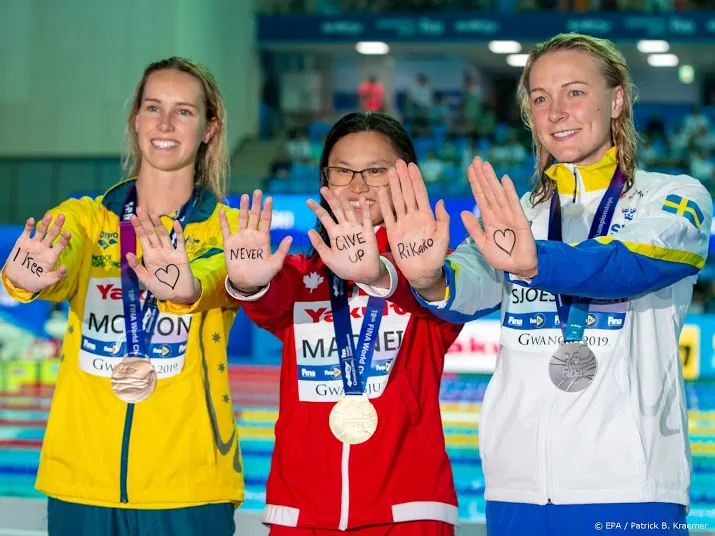macneil verrast sjostrom op vlinderslag
