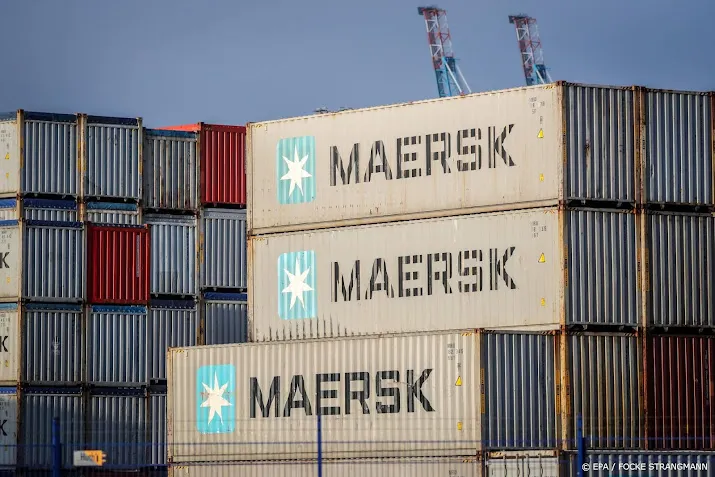 maersk verhoogt opnieuw winstverwachting door hoge vrachttarieven