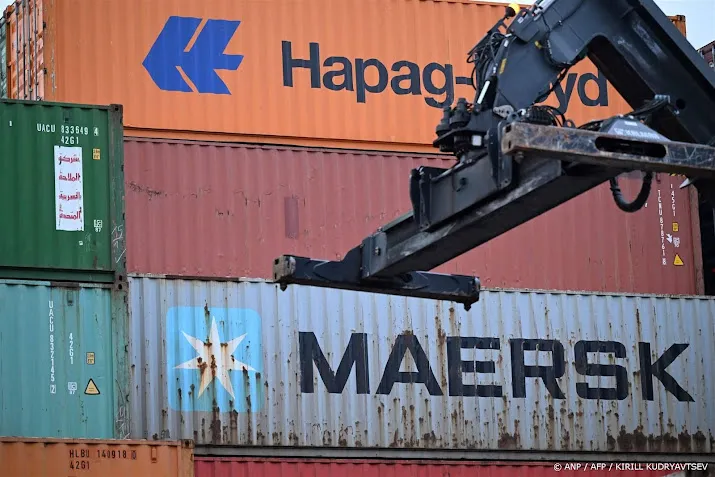 maersk waarschuwt voor lagere winst door verstoringen rode zee