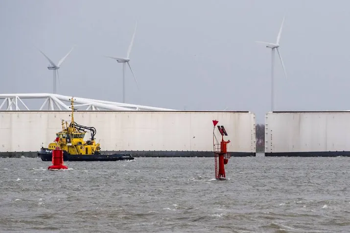 maeslantkering rotterdam sluit zaterdag