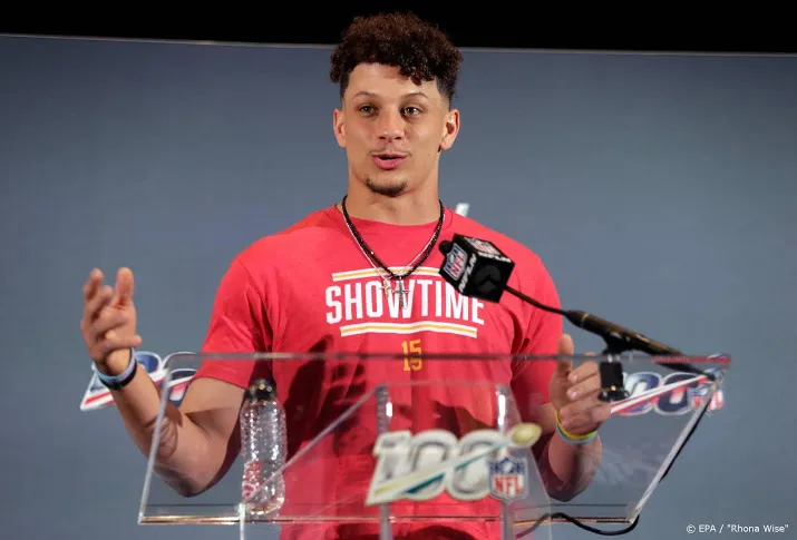 mahomes bestbetaalde footballspeler na bijtekenen bij chiefs
