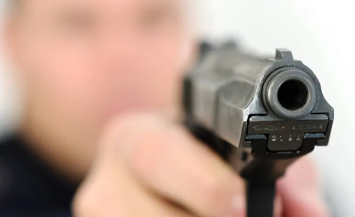 man gewond door vuurwapen in capelle