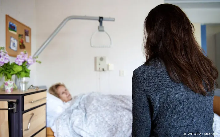 mantelzorgnl ouderenmishandeling door overbelaste mantelzorgers