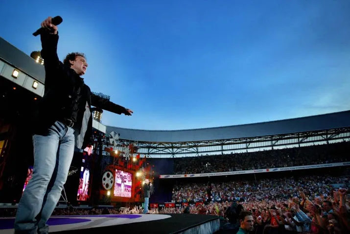 marco borsato na vijftien jaar terug in kuip