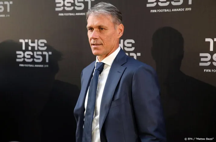 marco van basten digitaal geschorst bij fifa
