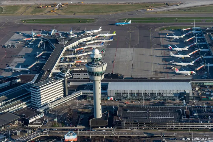 marechaussee op schiphol extra waakzaam