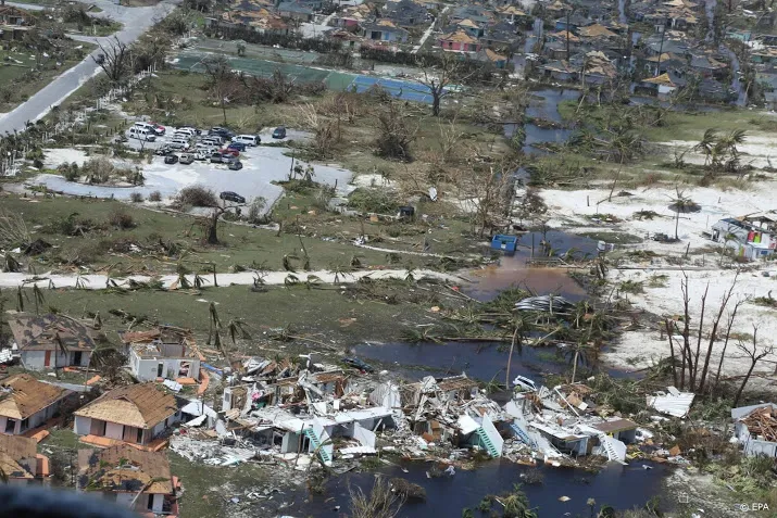 marine naar bahamas om hulp te brengen