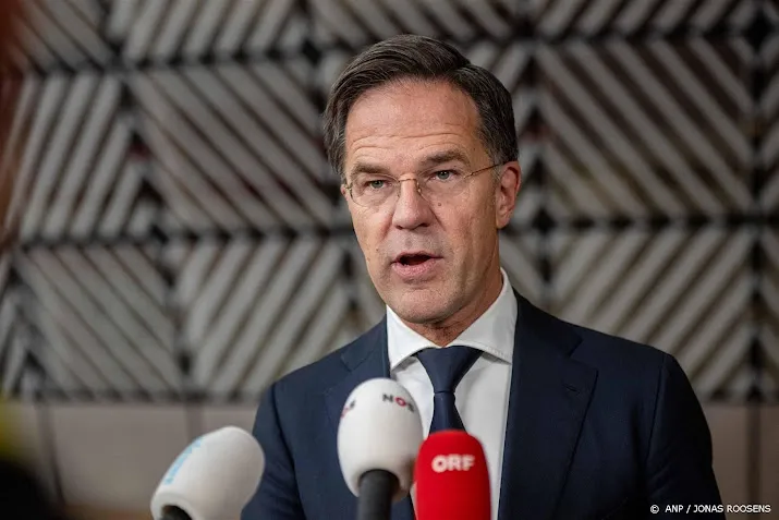 mark rutte ik had eerder weg moeten gaan