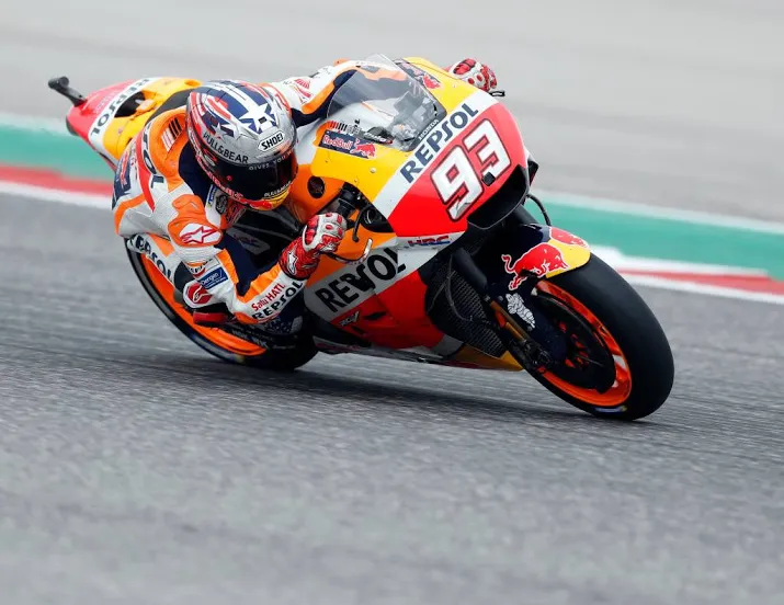marquez behaalt eerste zege van het seizoen