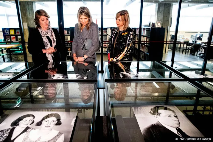 maxima bezoekt fotomuseum