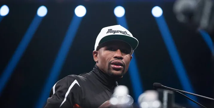 mayweather op oudejaarsavond terug in de ring