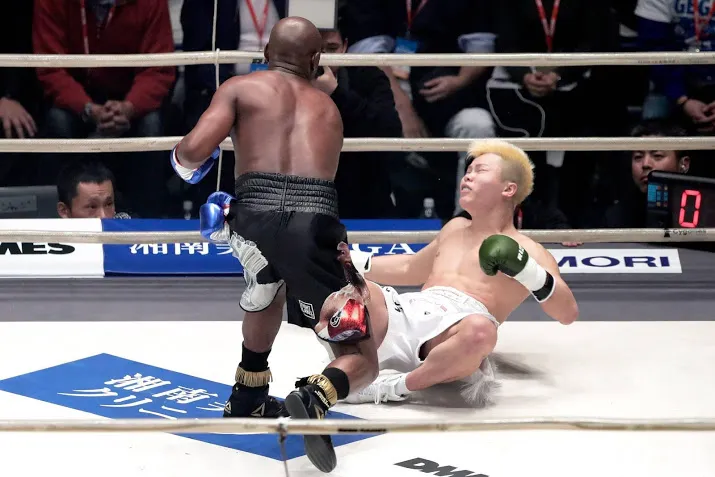 mayweather snel klaar met japanse kickbokser