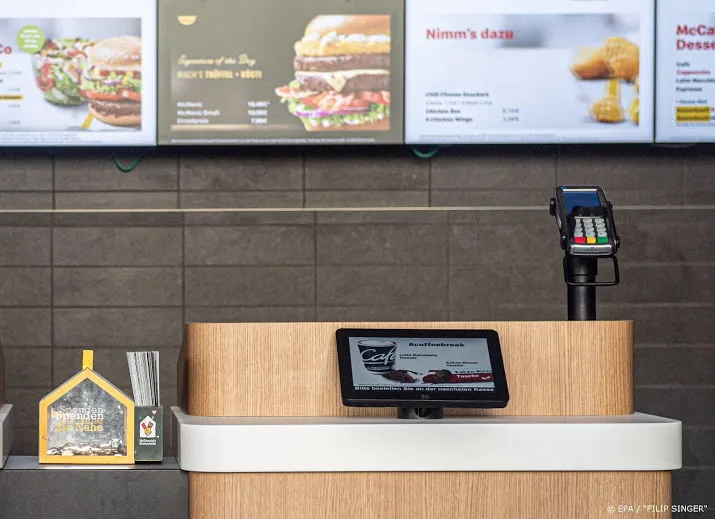 mcdonalds komt met prototype restaurants nieuwe stijl