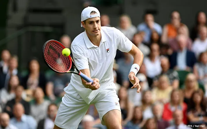 mcenroe selecteert tennissers isner en de minaur voor laver cup