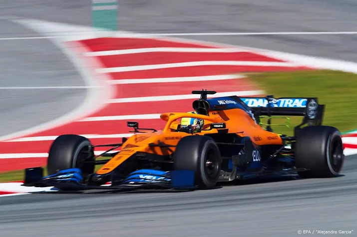 mclaren eerste formule 1 team met loonmaatregelen