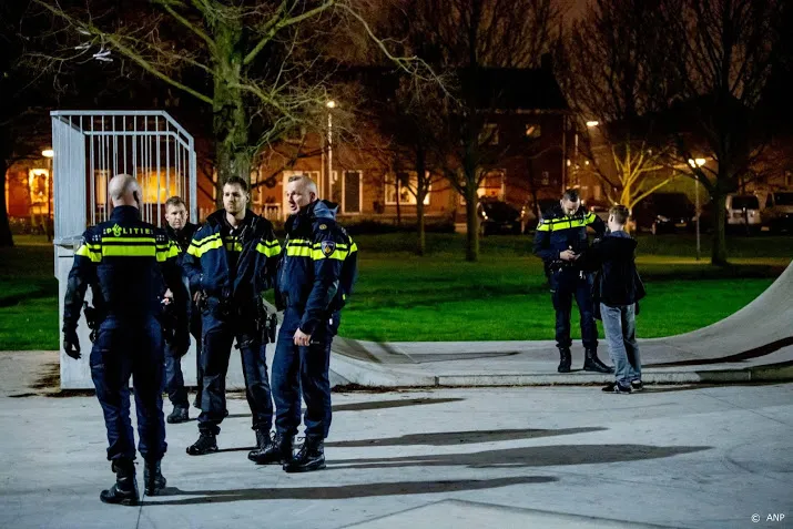 me ingezet in urk na gooien molotovcocktails en zwaar vuurwerk