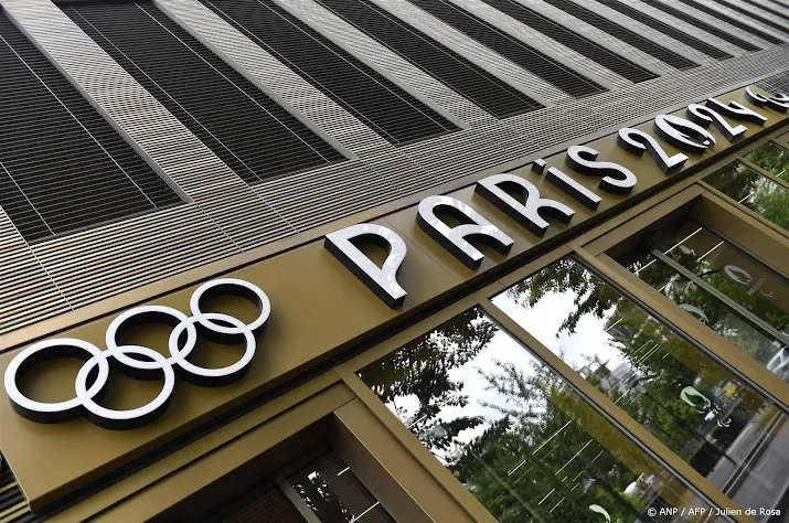 medaillewinnaars parijs 2024 krijgen stukje eiffeltoren