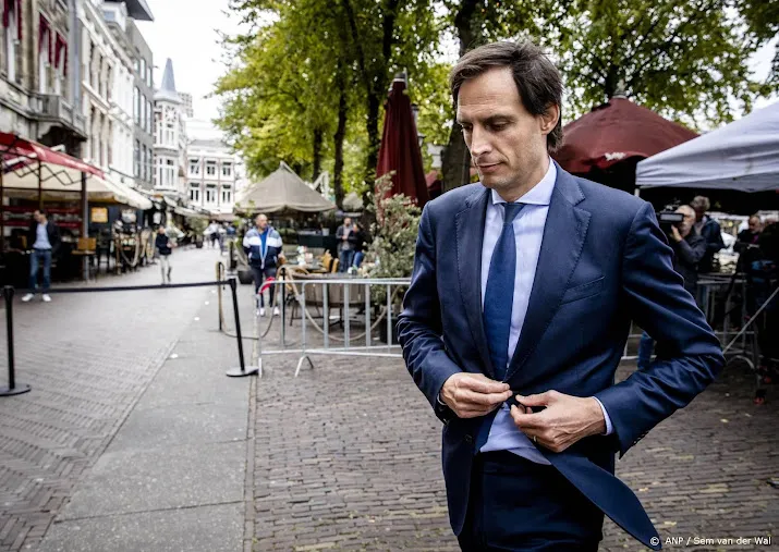 media hoekstra investeerde in belastingparadijs