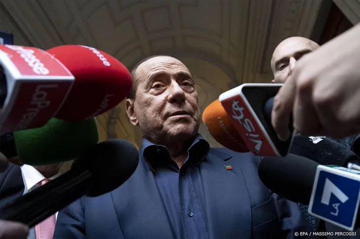 mediabedrijf berlusconi wil naar nederland