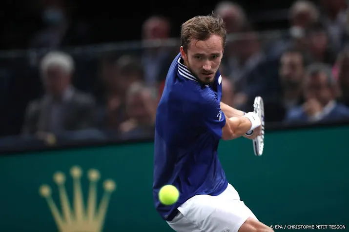 medvedev in finale masterstoernooi parijs tegen djokovic