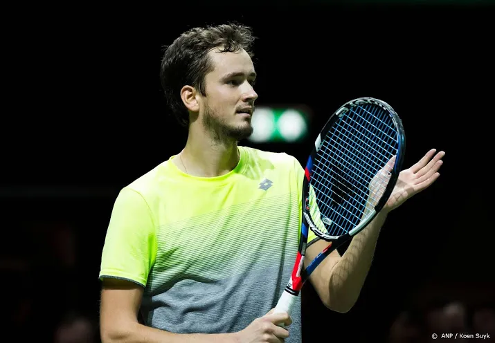 medvedev verzekert zich als vierde tennisser van atp finals