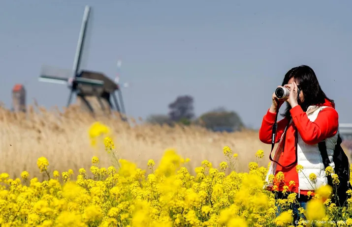 meer buitenlandse toeristen naar nederland