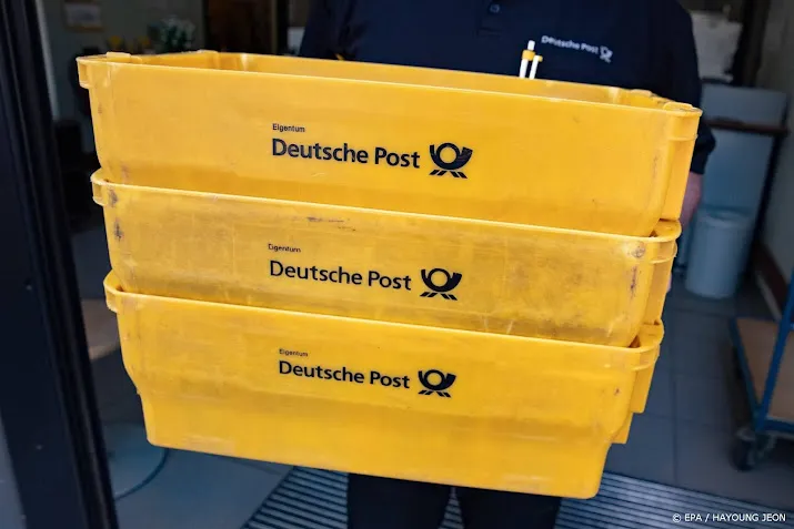 meer dan 16 000 werknemers deutsche post aan het staken