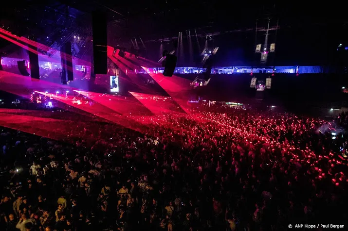 meer dan duizend coronabesmettingen door amsterdam dance event