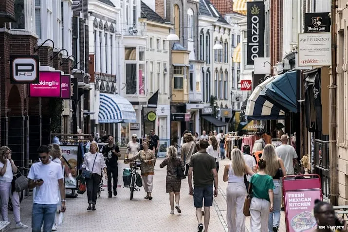meer fysieke winkels in nederland tweede stijging sinds 2010
