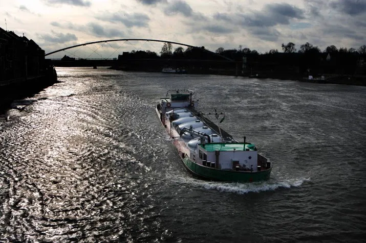 meer goederenvervoer via binnenvaart