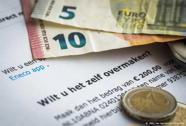 meer mensen met hoger inkomen zochten vorig jaar financiele hulp
