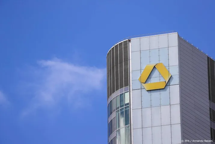 meer ontslagen bij reorganisatie commerzbank