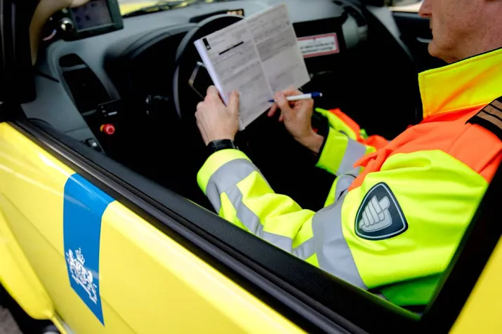 meer weginspecteurs de weg op