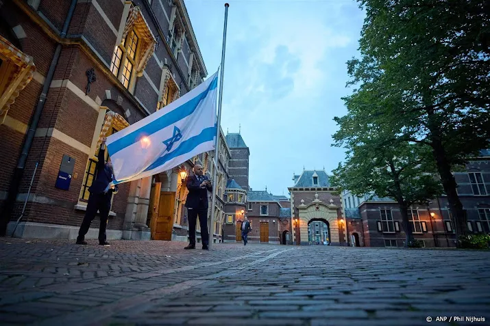 meerdere provincies hijsen de israelische vlag als steunbetuiging