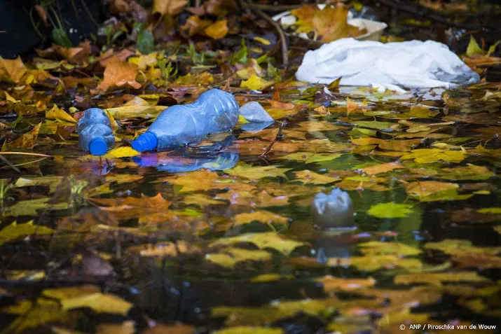 meerderheid volgens peiling voor verbod op wegwerpplastic